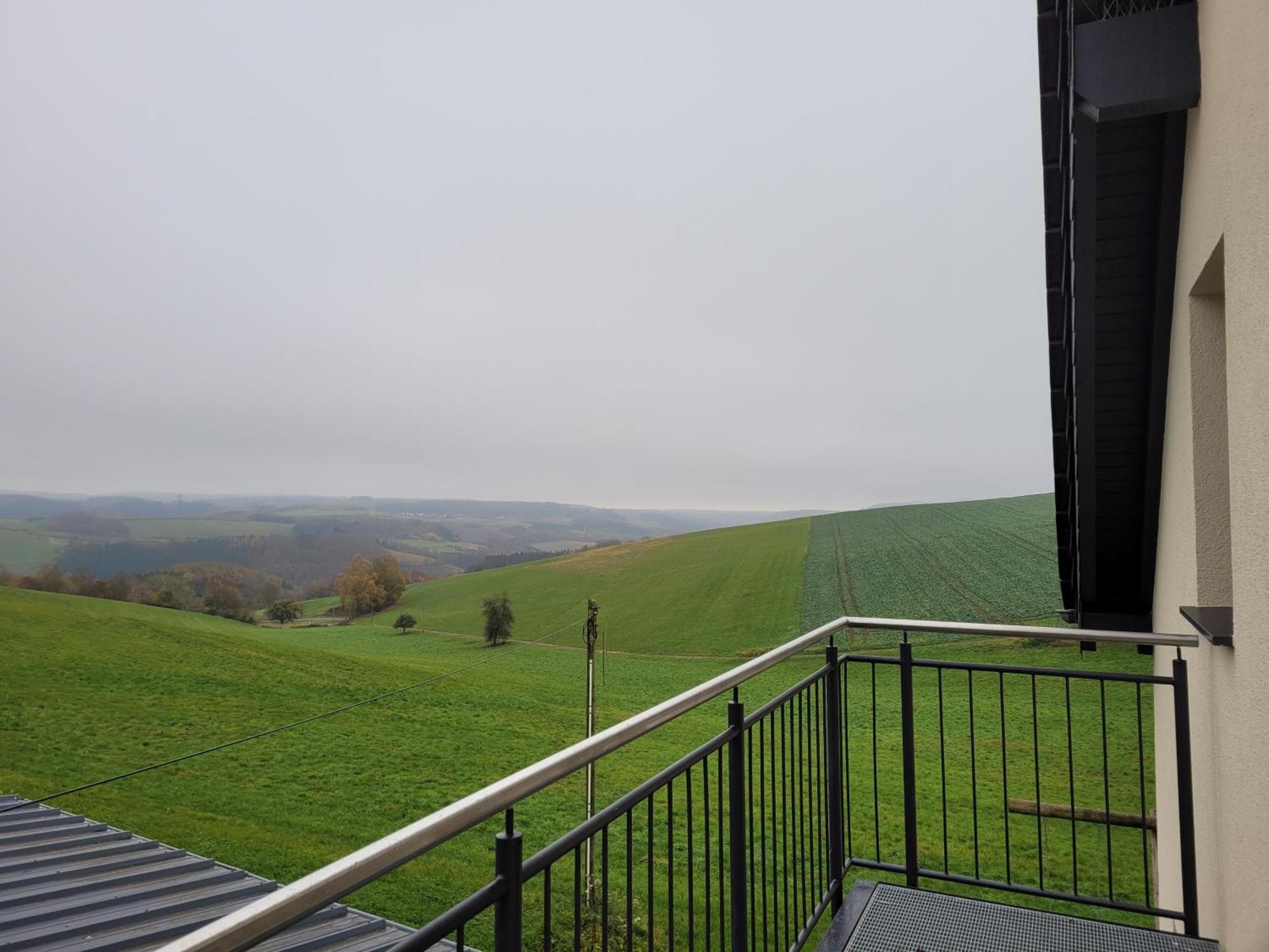 Ferienwohnung Weitblick Lasel Exterior foto