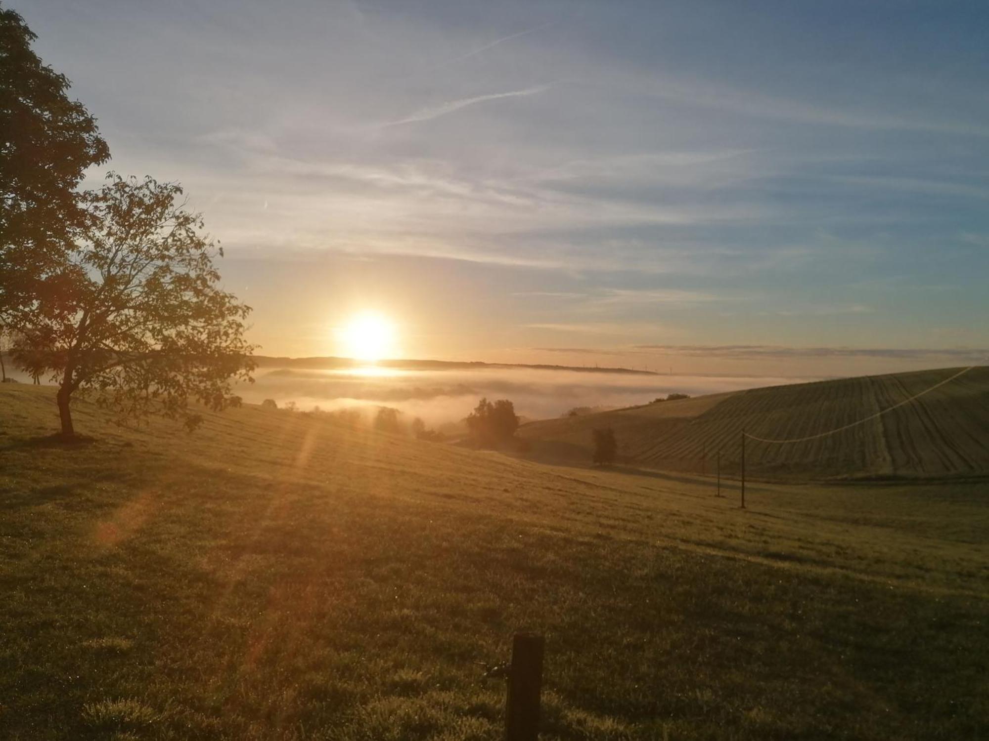 Ferienwohnung Weitblick Lasel Exterior foto